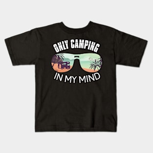 Cool caravan sunglasses shirt Kids T-Shirt